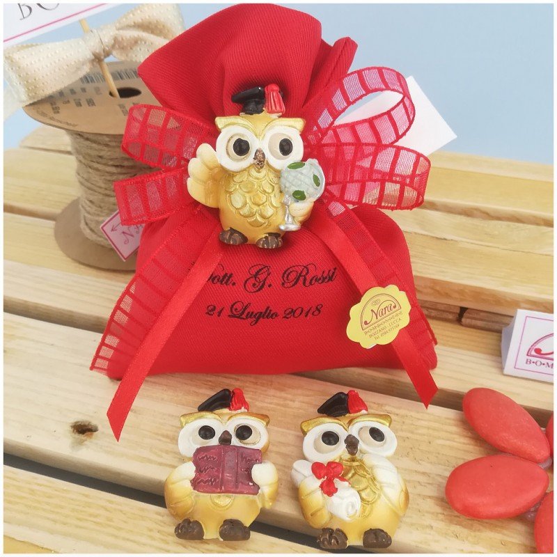 Bomboniera laurea sacchettino personalizzato con gufo magnete