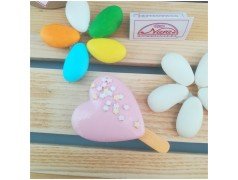 Segnaposto cuori rosa calamita ingrandimento cuore