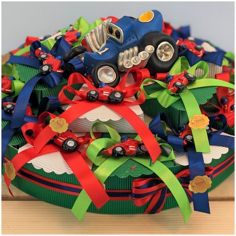 Torta di macchinine calamita