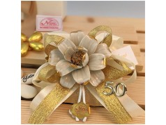 Bomboniere 50 Anniversario fiore peonia oro