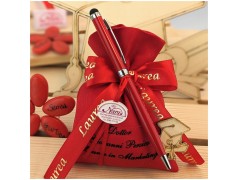 Penna a sfera rossa per laurea