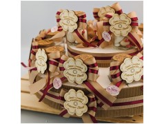 Torta di Barattolini Bomboniere quadrifoglio personalizzato