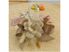 Rosa Bomboniera Capodimonte Lucida crema