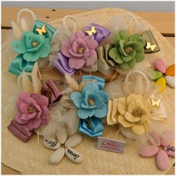 Rose Satinate Bomboniere Capodimonte con saponette colorate