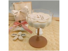 Candela in Bicchiere