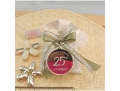 Portachiavi Bomboniera a forma di 25