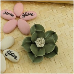 Fiore in porcellana Bomboniera Italiana