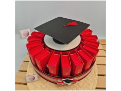 Torta di scatoline bomboniere per laurea