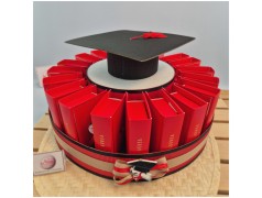 Torta di scatoline bomboniere per laurea