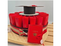 Torta di scatoline bomboniere per laurea
