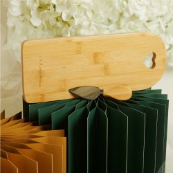 Tagliere lungo con coltellino firmato Claraluna