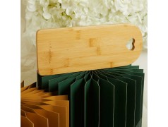 Tagliere lungo in bambù di Claraluna