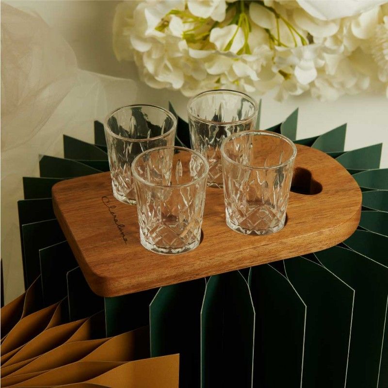 Vassoio in Acacia con 4 bicchierini di Claraluna