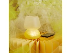 Lampada ambra con telecomando di Claraluna