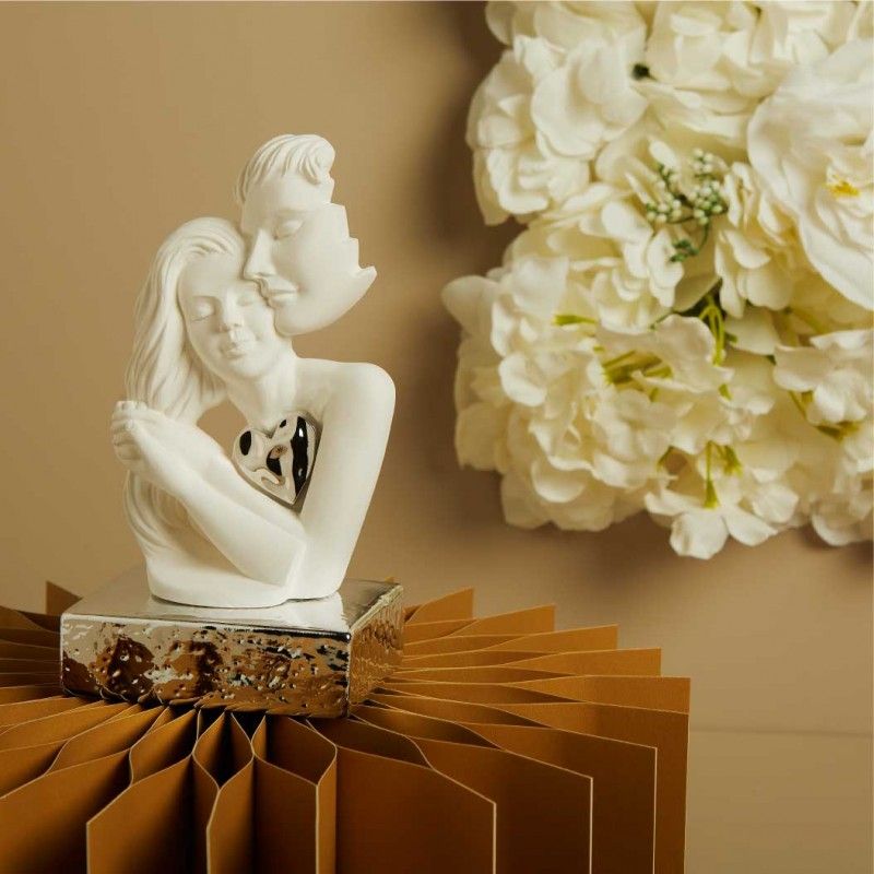 Bomboniere Matrimonio Coppia Innamorati con cuore su base argento 26265