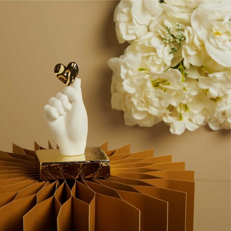 Mano in gesso Oro di Claraluna