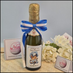 Bottiglie di prosecco con Capibara Calciatore