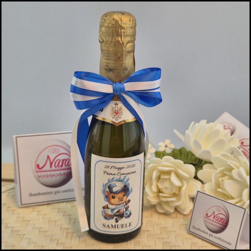 Bottiglie di prosecco con Capibara Calciatore