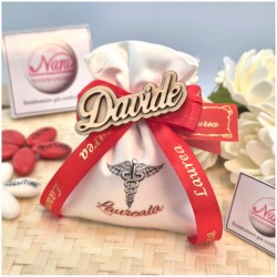 Bomboniera Laurea Farmacia e Medicina sacchettino bianco con caduceo