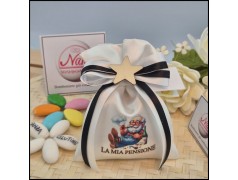 Sacchettino con Pensionato Sdraiato sull erba