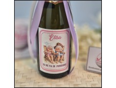 Bomboniera Pensione prosecco con due Pensionate amiche in relax