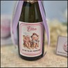 Bomboniera Pensione prosecco con due Pensionate amiche in relax