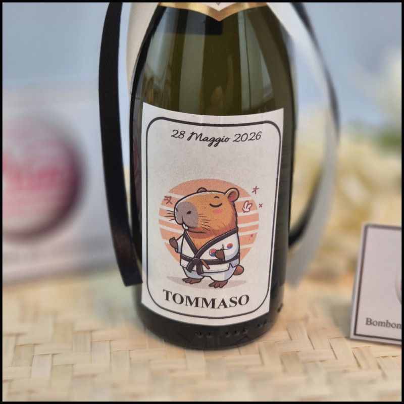 Mini Bottiglie di prosecco con Kapibara Karateca