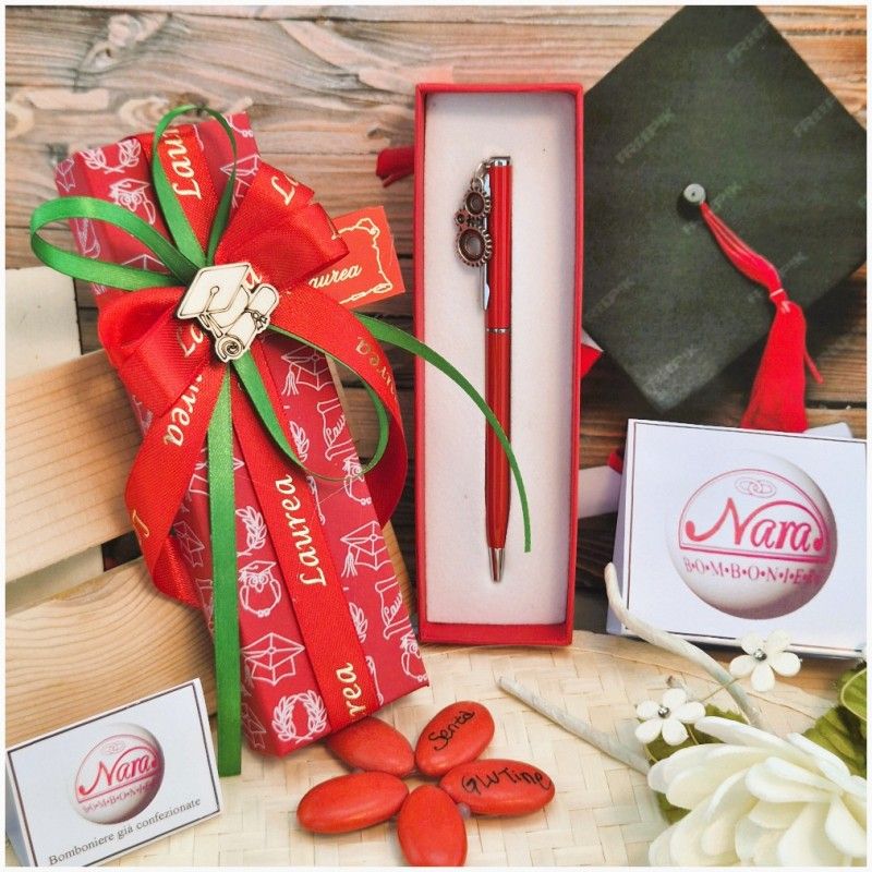 Bomboniera Laurea Ingegneria Meccanica Penna Rossa con ingranaggi