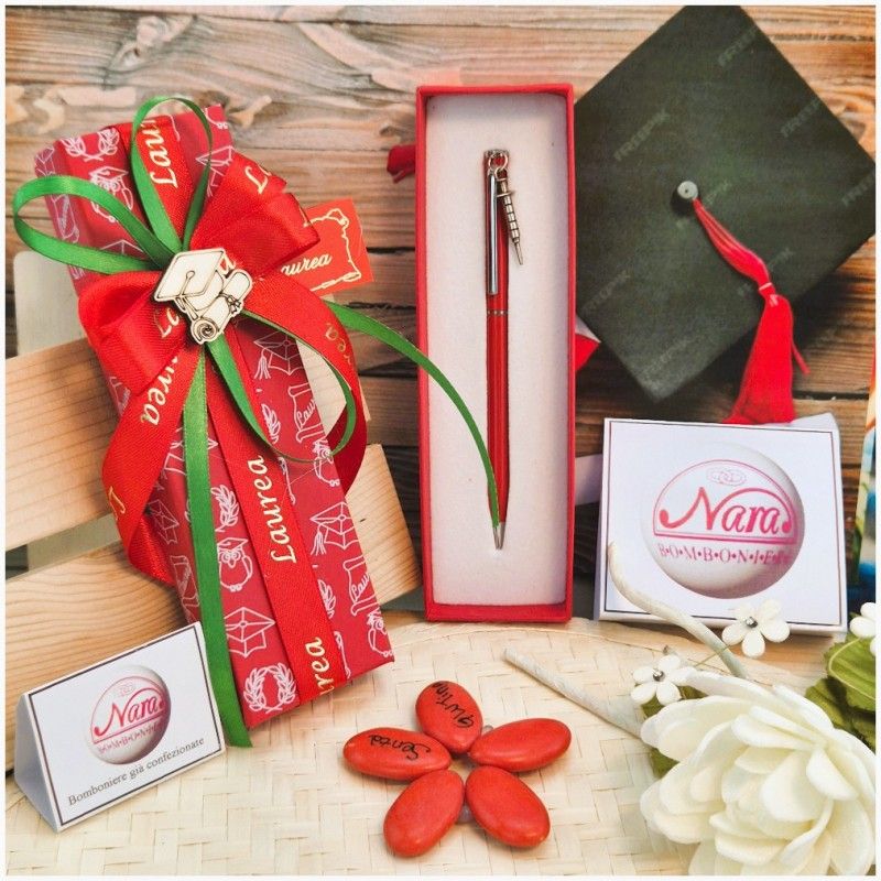 Bomboniera Laurea Infermieristica Penna Rossa con Ciondolo Siringa