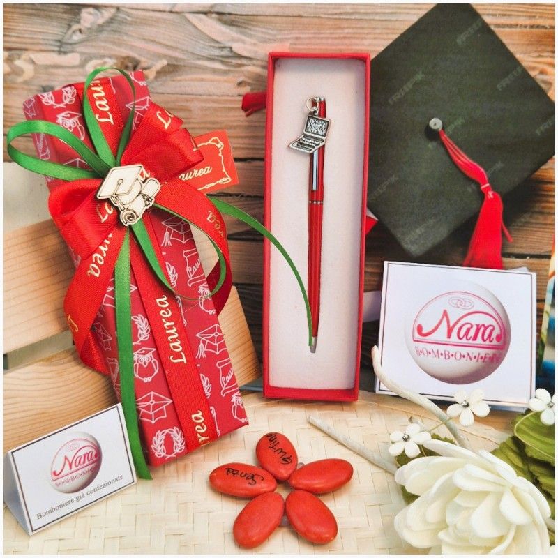 Bomboniera Laurea Informatica e Ingegneria Penna Rossa con PC Portatile