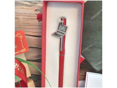 Bomboniera Laurea Informatica e Ingegneria Penna Rossa con PC Portatile