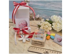 Bomboniera Cresima Lampada Cubo 3D Mitria - Base Led e Incisione Nome INCLUSA