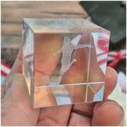 Bomboniera Calcio Lampada Cubo 3D calciatore - Base Led e Incisione Nome INCLUSA