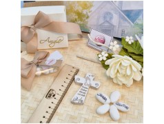 Bomboniera Comunione Cresima Crocifisso Mani in preghiera in Pietra Leccese e Marmo con preghiera