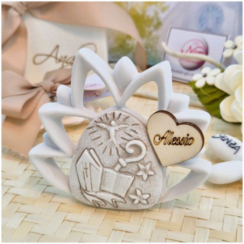 Bomboniera Cresima Fiore di loto Mitria in Pietra Leccese e Marmo con nome personalizzato