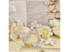 Bomboniera Matrimonio Sposi "Bacio d'Amore" in Resina Effetto Pietra con Cuore Oro