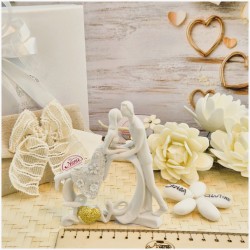 Bomboniera Matrimonio Sposi "Bacio d'Amore" in Resina Effetto Pietra con Cuore Oro