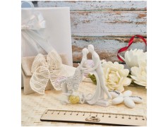 Bomboniera Matrimonio Sposi "Bacio d'Amore" in Resina Effetto Pietra con Cuore Oro