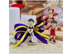 Bomboniera Comunione Basket Cestisti Assortiti con Iniziale e Colori Squadra