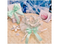 Bomboniera Matrimonio Debora Carlucci Fiore Medio in Cristallo e Porcellana Bianca con punto luce