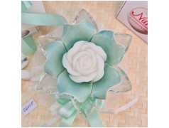 Bomboniera Matrimonio Debora Carlucci Fiore Grande in Cristallo e Porcellana Tiffany con Fiore Candelina