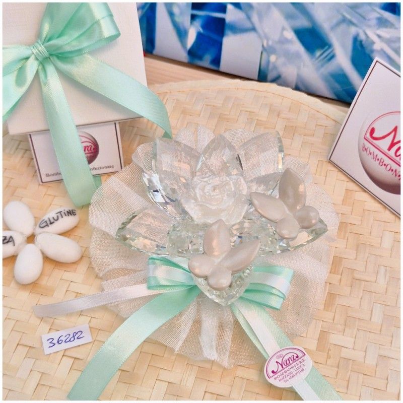 Bomboniera Debora Carlucci Fiore medio in Cristallo e Porcellana con Farfalle