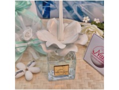 Bomboniera Matrimonio Debora Carlucci Profumatore Fiore in Ceramica Bianco con Essenza