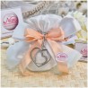 Bomboniera Matrimonio Sacchetto Raso con Portachiavi Doppio Cuore Strass (Ideale Segnaposto)