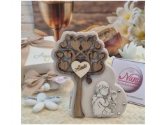 Bomboniera Comunione Albero della Vita in Pietra e Legno con Bambino con Calice e Nome