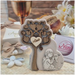Bomboniera Comunione Albero della Vita in Pietra e Legno con Bambino con Calice e Nome
