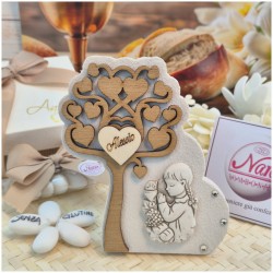 Bomboniera Comunione Albero della Vita in Pietra e Legno con bambina in preghiera e Nome