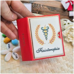 Bomboniera Laurea Fisioterapia Scatolina Libro con Simbolo Sanitario