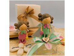 Bomboniera Bimba Angelo Naif Colorato con Cuore Statuina media