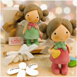 Bomboniera Bimba Angelo Naif Colorato con Cuore Statuina Grande